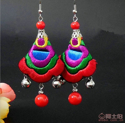 紅鑫云南民族風復古耳環(huán) 傳承工藝之美的演出佳品